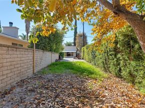 22727 Collins, Woodland Hills (los Angeles) CA 91367