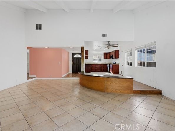 22727 Collins, Woodland Hills (los Angeles) CA 91367