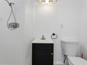 22727 Collins, Woodland Hills (los Angeles) CA 91367