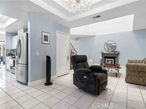 9400 Burnet 117, North Hills (los Angeles) CA 91343