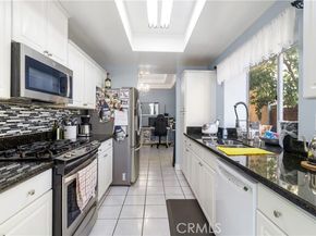 9400 Burnet 117, North Hills (los Angeles) CA 91343