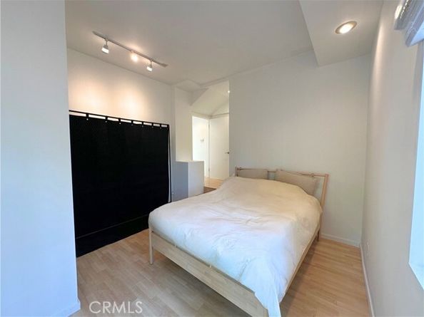 22037 Ybarra, Woodland Hills (los Angeles) CA 91364