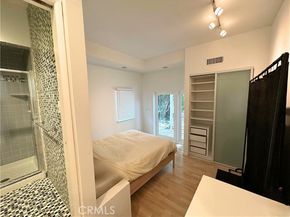 22037 Ybarra, Woodland Hills (los Angeles) CA 91364