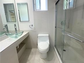 22037 Ybarra, Woodland Hills (los Angeles) CA 91364