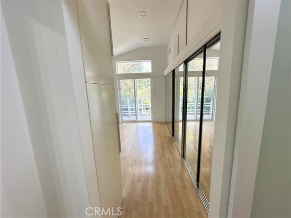 22037 Ybarra, Woodland Hills (los Angeles) CA 91364