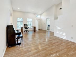 22037 Ybarra, Woodland Hills (los Angeles) CA 91364