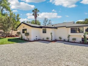 11060 Vanda Way, Burbank CA 91352