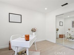 11060 Vanda Way, Burbank CA 91352