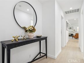 11060 Vanda Way, Burbank CA 91352