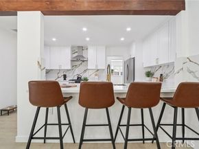 11060 Vanda Way, Burbank CA 91352