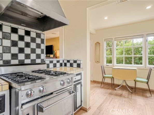 5223 Alhama Drive, Woodland Hills (los Angeles) CA 91364