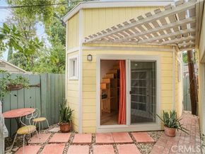 5223 Alhama Drive, Woodland Hills (los Angeles) CA 91364