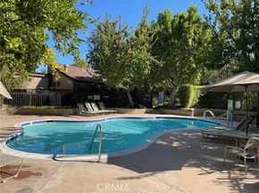 21900 Marylee 281, Woodland Hills (los Angeles) CA 91367