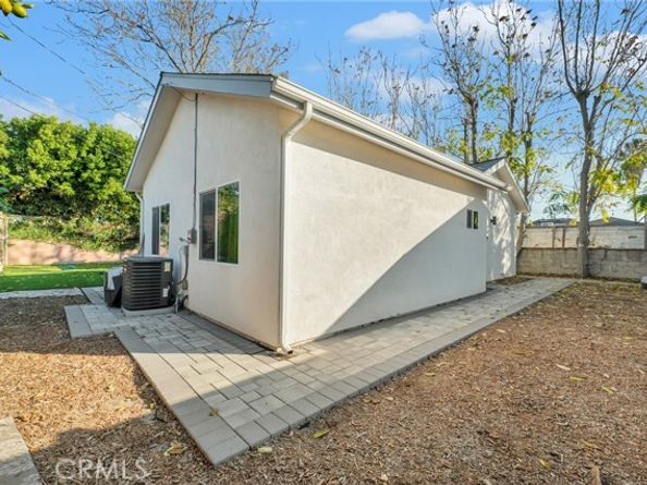 6118 Ethel Avenue, Los Angeles CA 91401