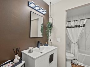 5640 Etiwanda Avenue 1, Tarzana (los Angeles) CA 91356