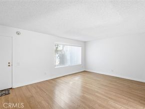 20120 Runnymede Street 17, Winnetka (los Angeles) CA 91306