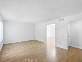 20120 Runnymede Street 17, Winnetka (los Angeles) CA 91306