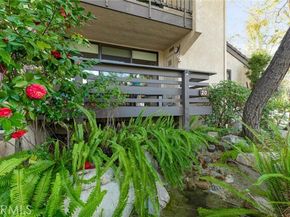 5757 Owensmouth Avenue 20, Woodland Hills (los Angeles) CA 91367