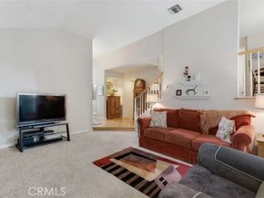 5757 Owensmouth Avenue 20, Woodland Hills (los Angeles) CA 91367