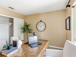 8501 Browns Creek, Canoga Park (los Angeles) CA 91304