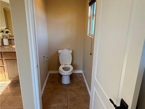 8501 Browns Creek, Canoga Park (los Angeles) CA 91304