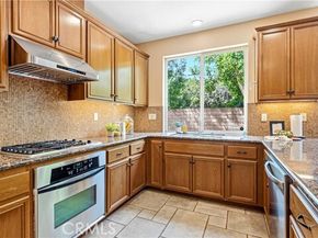 8501 Browns Creek, Canoga Park (los Angeles) CA 91304
