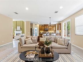 8501 Browns Creek, Canoga Park (los Angeles) CA 91304