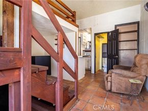 9826 Columbus, North Hills (los Angeles) CA 91343