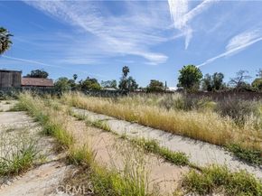 9826 Columbus, North Hills (los Angeles) CA 91343