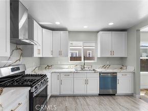 6624 Farmdale, North Hollywood (los Angeles) CA 91606