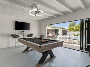 23925 Crosson Drive, Woodland Hills (los Angeles) CA 91367