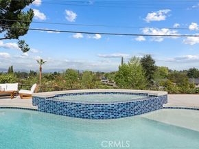 23925 Crosson Drive, Woodland Hills (los Angeles) CA 91367