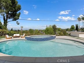 23925 Crosson Drive, Woodland Hills (los Angeles) CA 91367