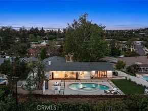 23925 Crosson Drive, Woodland Hills (los Angeles) CA 91367