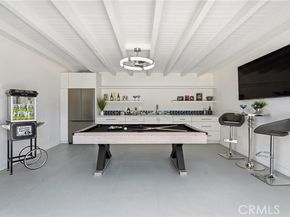 23925 Crosson Drive, Woodland Hills (los Angeles) CA 91367