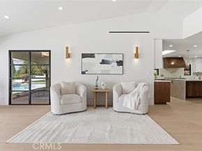 23925 Crosson Drive, Woodland Hills (los Angeles) CA 91367