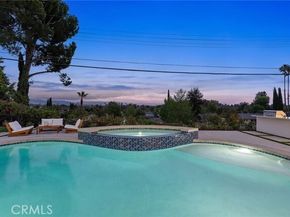 23925 Crosson Drive, Woodland Hills (los Angeles) CA 91367
