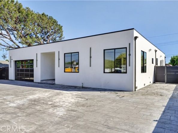 17418 San Jose Street, Granada Hills (los Angeles) CA 91344