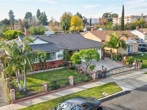 7115 Park Manor Ave, North Hollywood (los Angeles) CA 91605