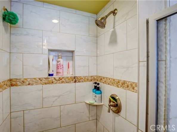 7115 Park Manor Ave, North Hollywood (los Angeles) CA 91605