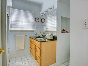 7115 Park Manor Ave, North Hollywood (los Angeles) CA 91605