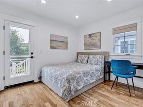 1717 Pacific Ave, Manhattan Beach CA 90266