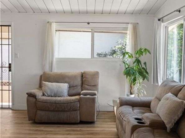15420 Bonsallo Avenue, Gardena CA 90247