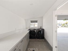 15420 Bonsallo Avenue, Gardena CA 90247