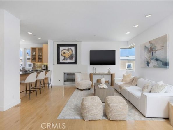 2303 Vista Drive, Manhattan Beach CA 90266