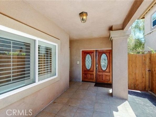 12102 S La Cienega, Hawthorne CA 90250
