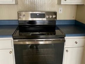 8105 Redlands Street 107, Playa Del Rey (los Angeles) CA 90293