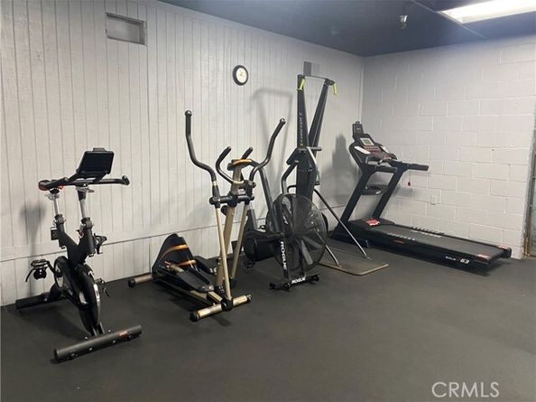 8105 Redlands Street 107, Playa Del Rey (los Angeles) CA 90293