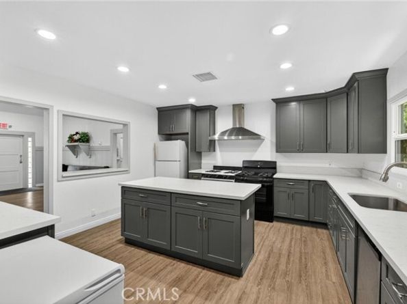 3425 W 15th Street, Los Angeles CA 90019