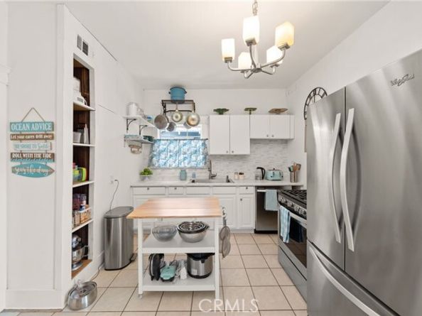 373 W Santa Cruz Street, San Pedro (los Angeles) CA 90731